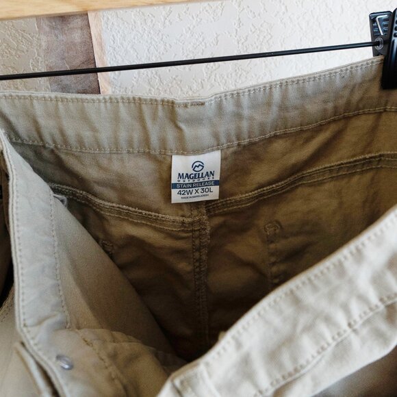 Magellan Men’s Khaki Pants 42W x 30L | Stain Release Stretch Cotton Workwear - Picture 2 of 10